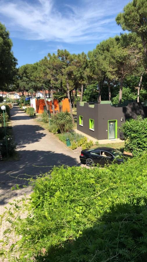 Villaggio Mithos Misano Adriatico Exterior photo