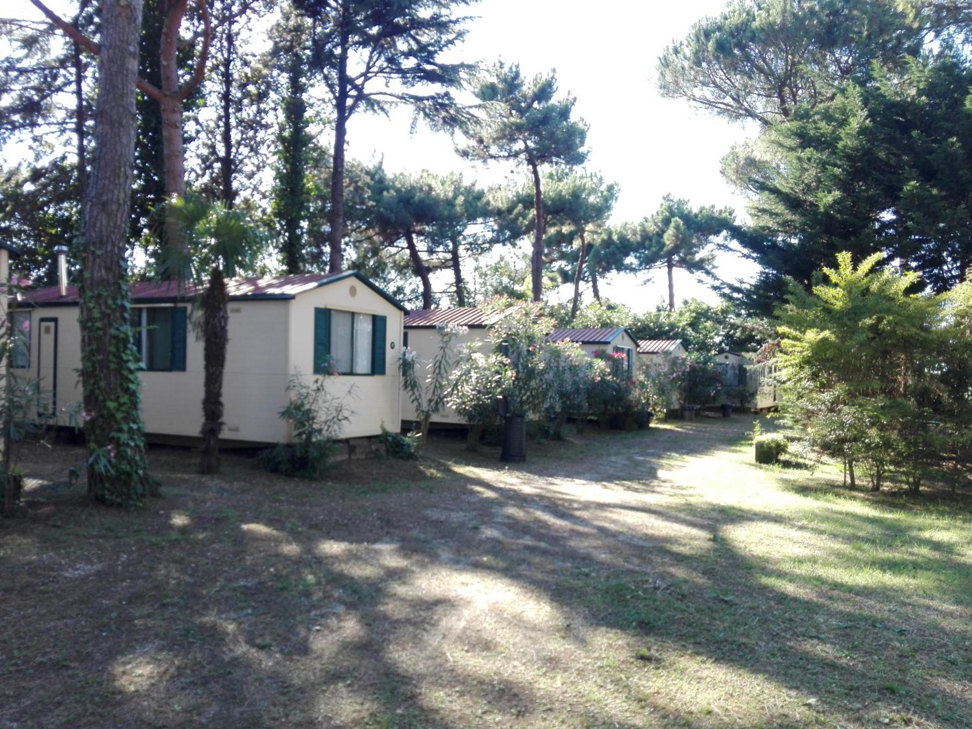 Villaggio Mithos Misano Adriatico Exterior photo
