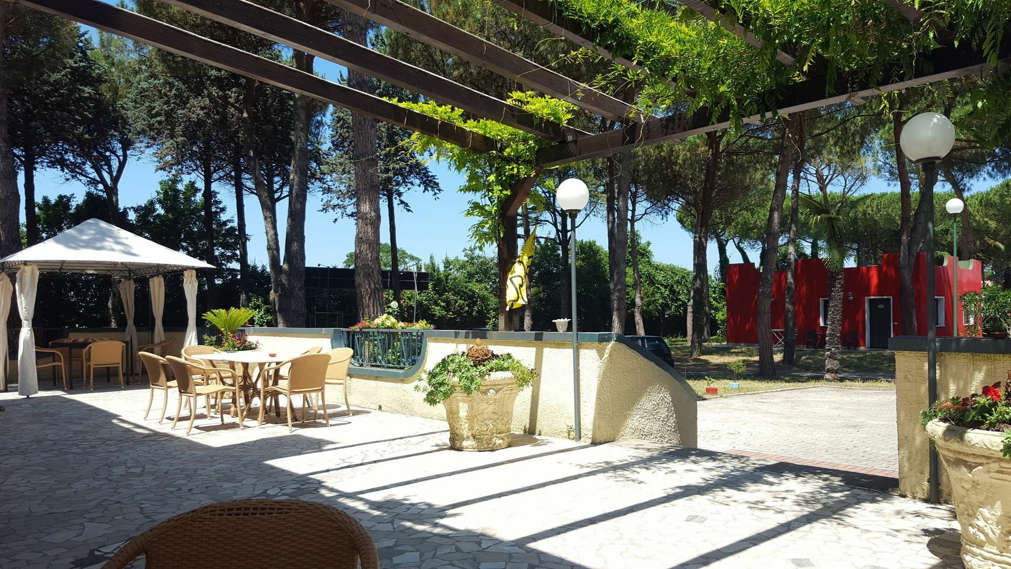 Villaggio Mithos Misano Adriatico Exterior photo